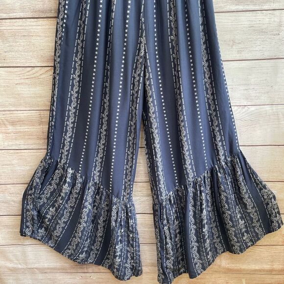 NEW WITHOUT TAGS JAPNA BANDANNA PRINT JUMPSUIT - Picture 5 of 7